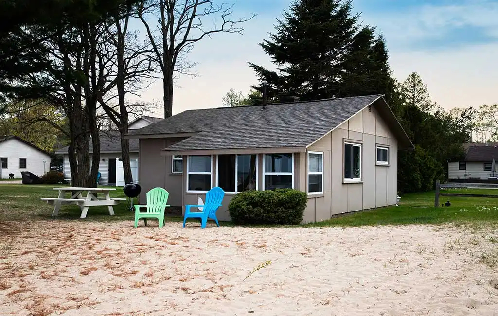 Thomas Parkside Cottages business image in Oscoda, MI
